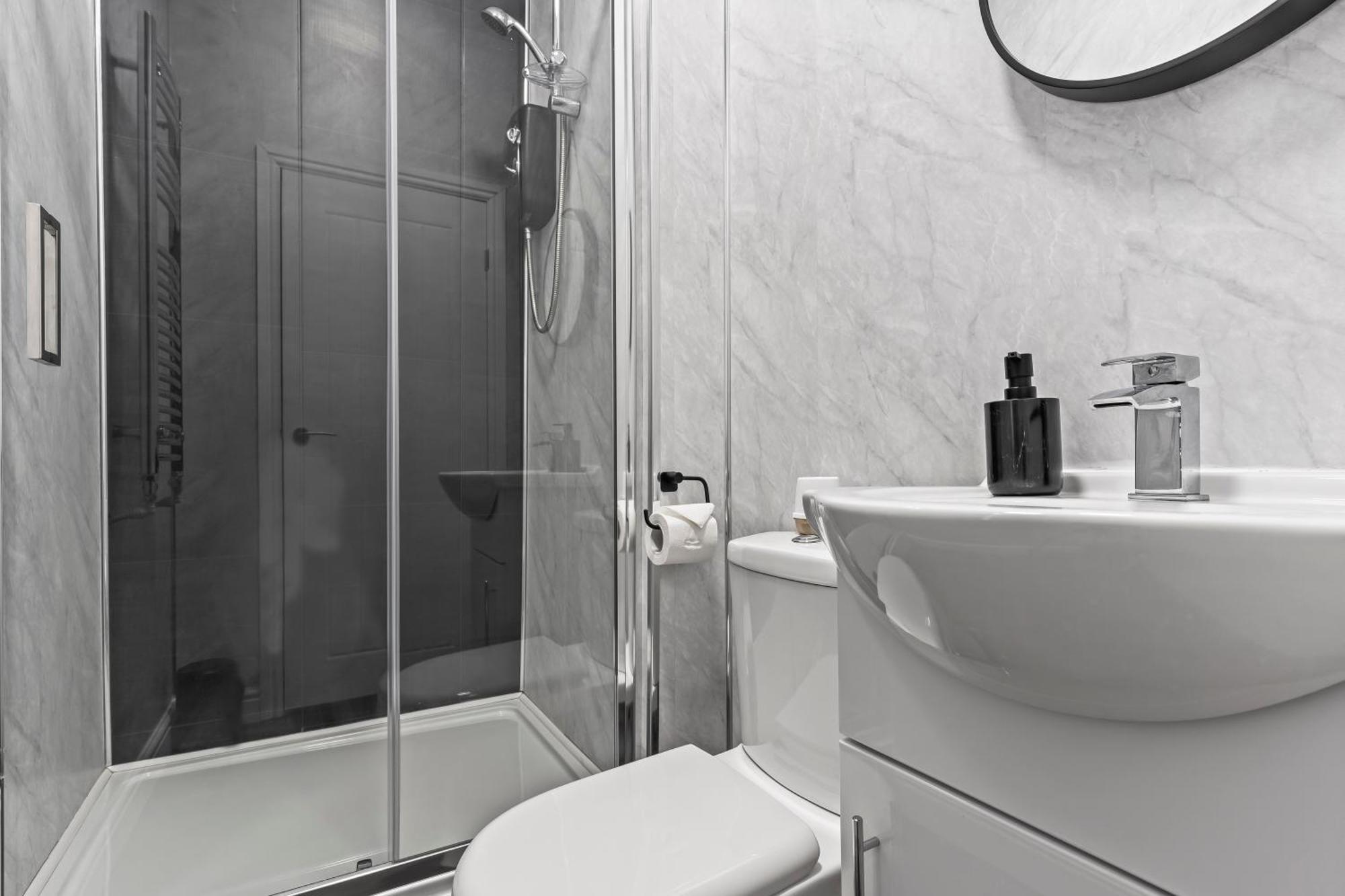 4 Bedroom, 2 Bath In Newcastle Town Centre Kültér fotó